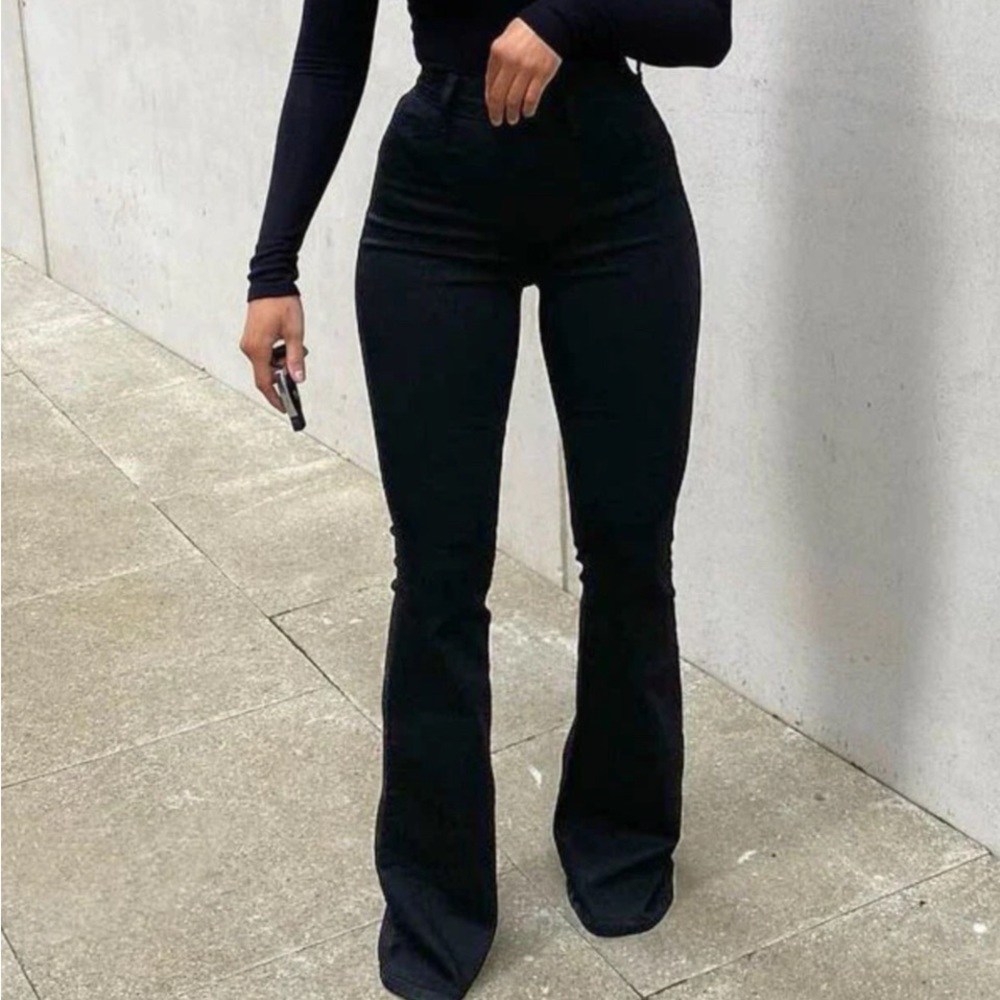 Fashion Nova high waisted flare leg jeans size 11